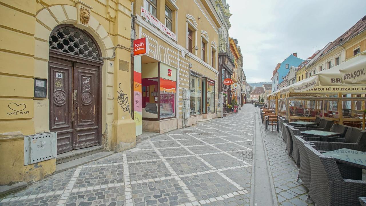 Coroni Republic Apart Appartement Braşov Buitenkant foto