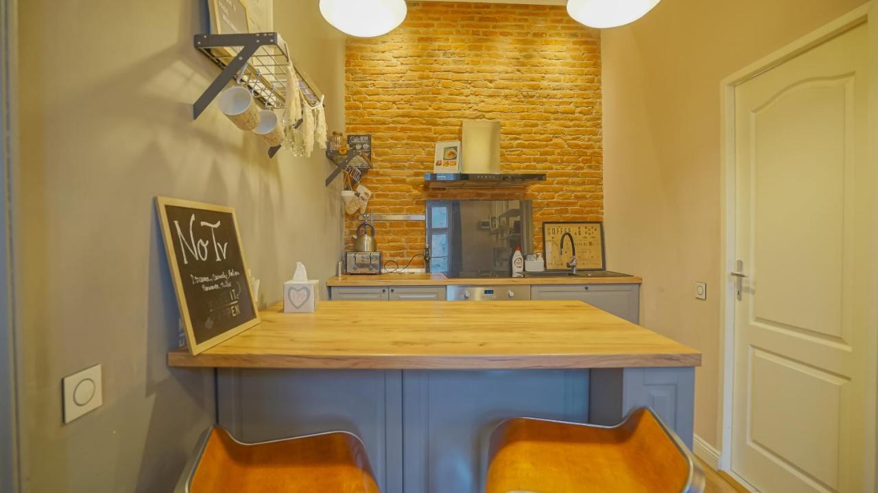 Coroni Republic Apart Appartement Braşov Buitenkant foto