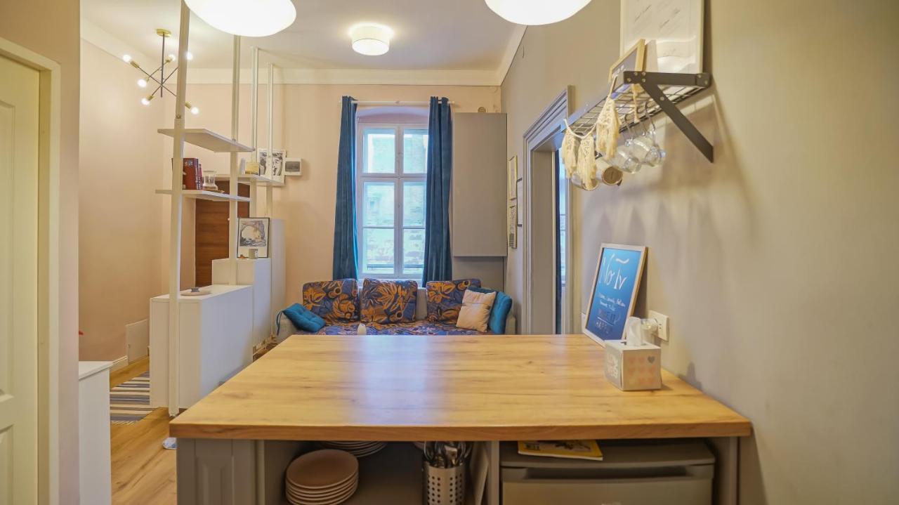 Coroni Republic Apart Appartement Braşov Buitenkant foto